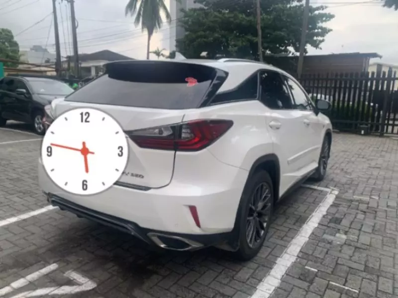 Lexus RX   - 2019