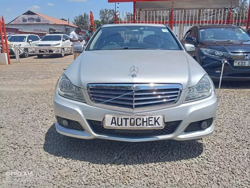 Mercedes-Benz C 180   - 2013