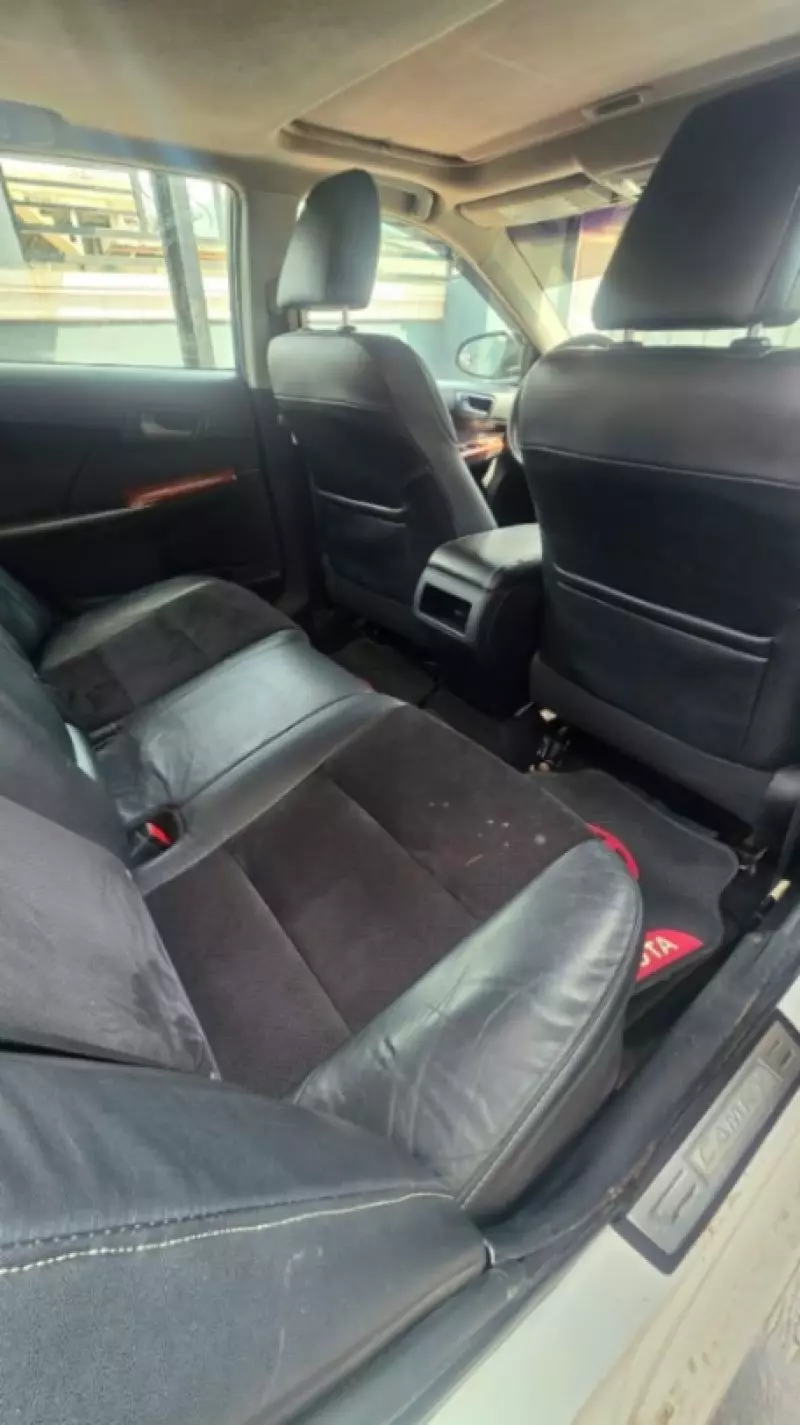 TOYOTA Camry   - 2012
