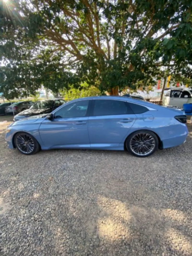 Honda Accord   - 2022