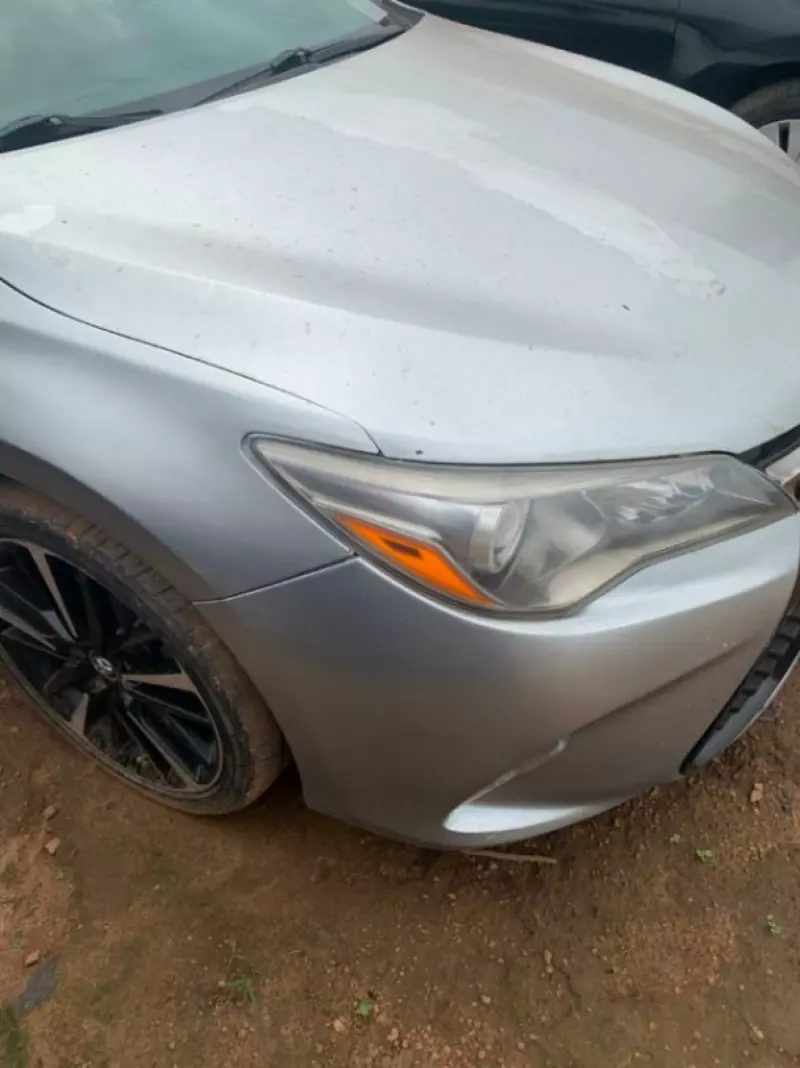 TOYOTA Camry - 2017