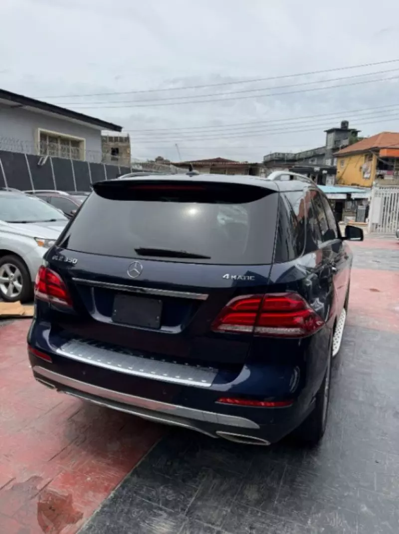 Mercedes-Benz GLE-Class   - 2016