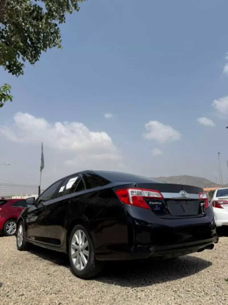 TOYOTA Camry   - 2012
