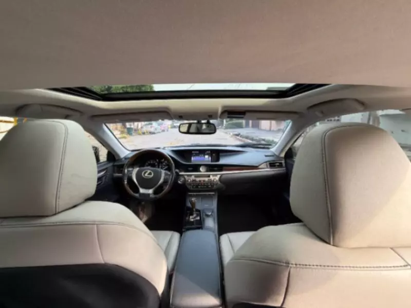 Lexus ES - 2015