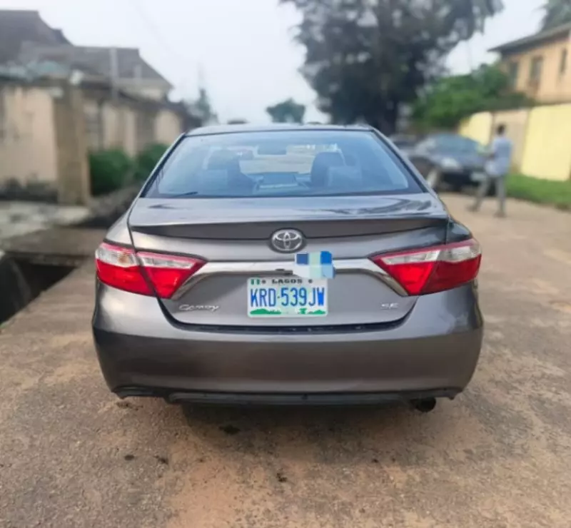 Toyota Camry   - 2017