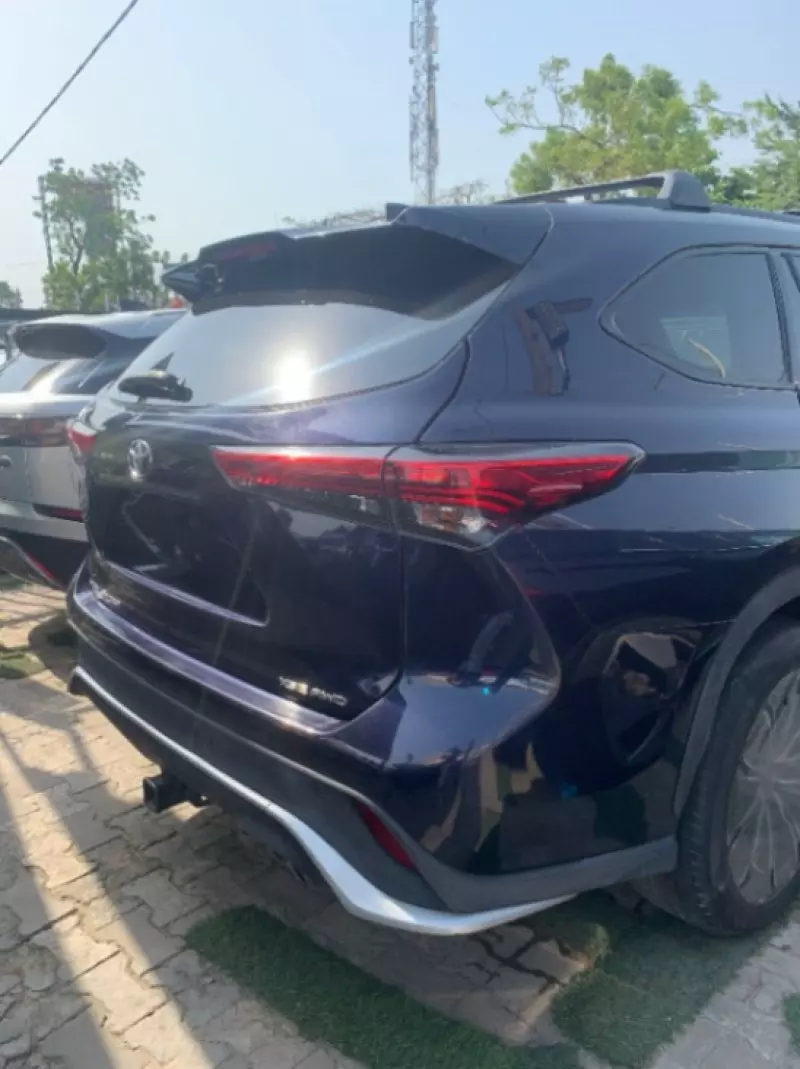 Toyota Highlander - 2021