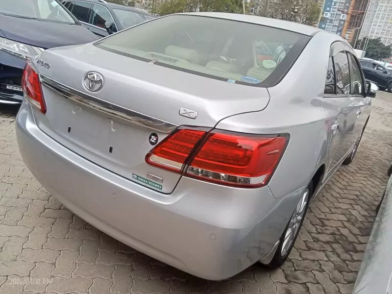 TOYOTA Premio - 2019