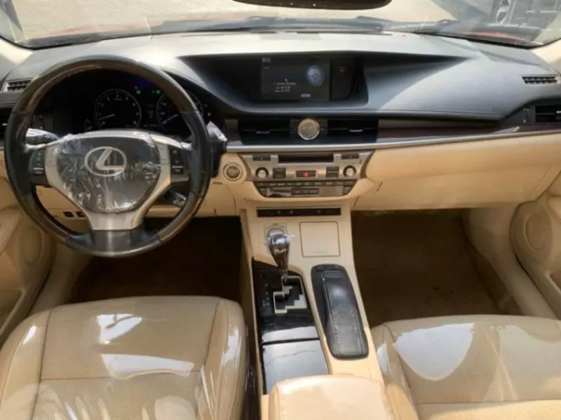Lexus ES 350   - 2014