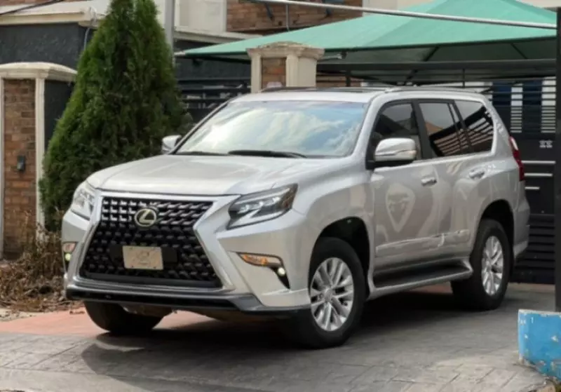 Lexus GX 460   - 2010