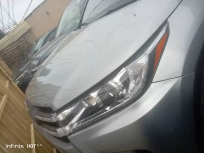 TOYOTA Highlander   - 2018