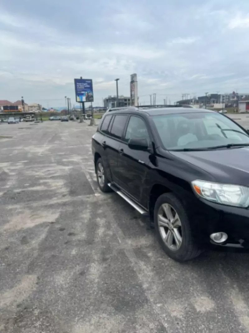 Toyota Highlander   - 2009