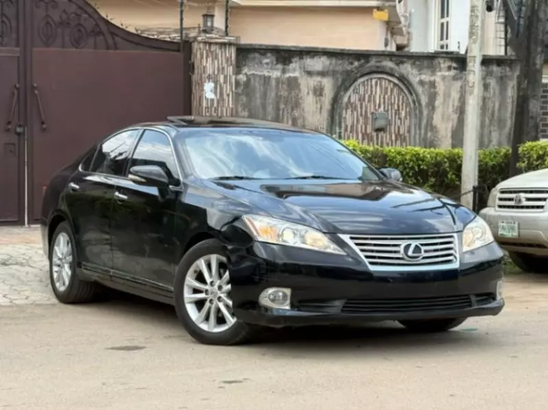 Lexus ES - 2010