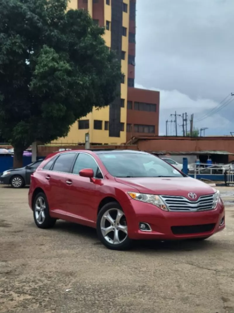 TOYOTA Venza   - 2010
