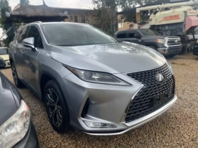 Lexus RX   - 2022