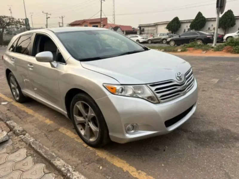 TOYOTA Venza - 2012