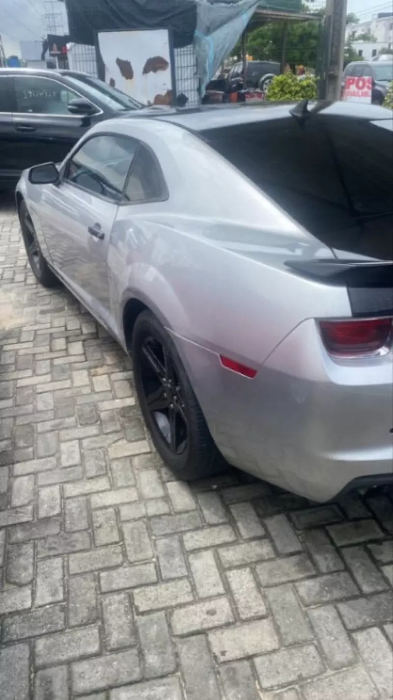 Chevrolet Camaro   - 2011