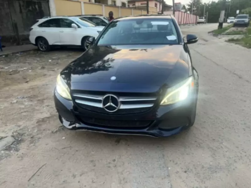 Mercedes-Benz C-Class - 2015