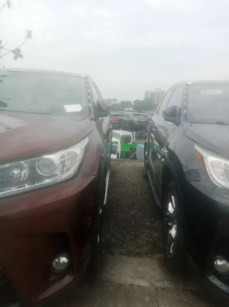 Toyota Highlander   - 2018