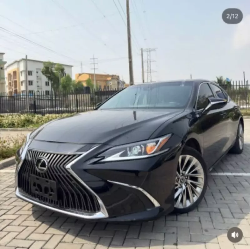 Lexus ES 350   - 2019
