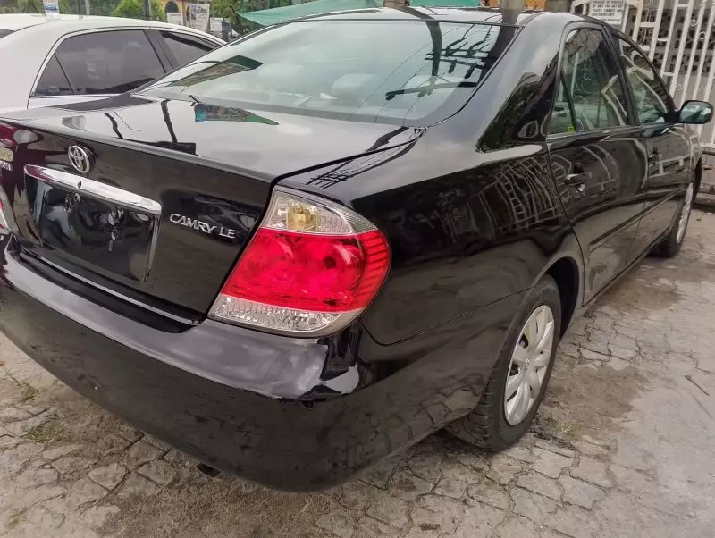 Toyota Camry   - 2006