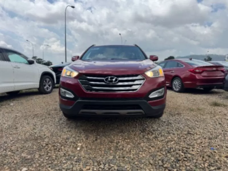 Hyundai Santa Fe   - 2014