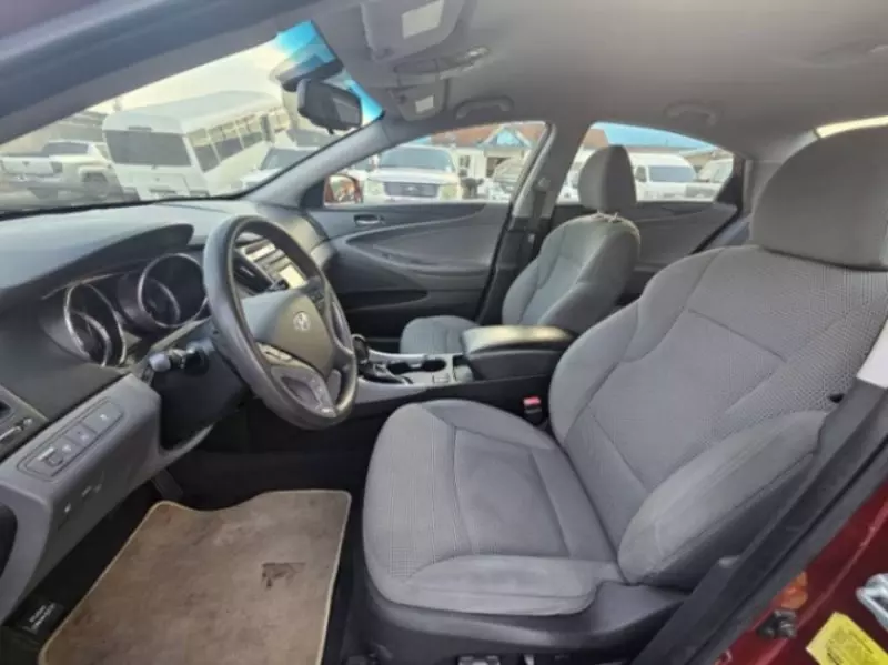 Hyundai Sonata   - 2014