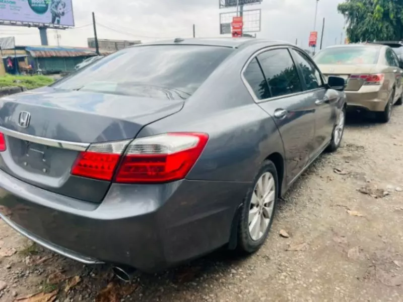 Honda Accord   - 2013