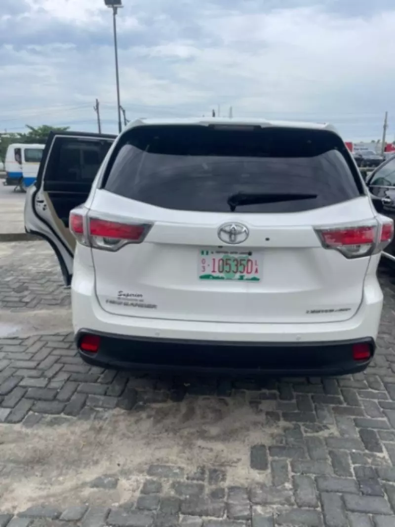 Toyota Highlander - 2015