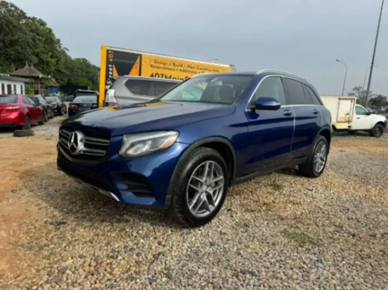 Mercedes-Benz GLC 300   - 2018
