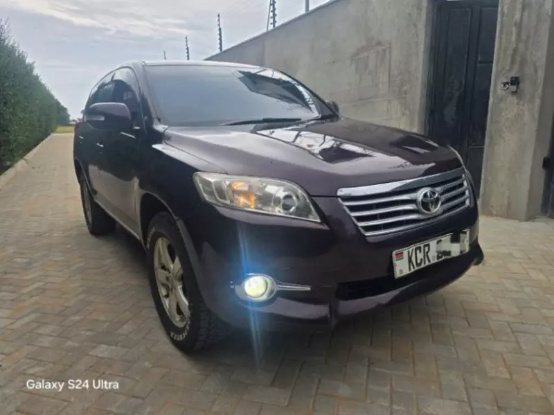 Toyota Rav4   - 2012