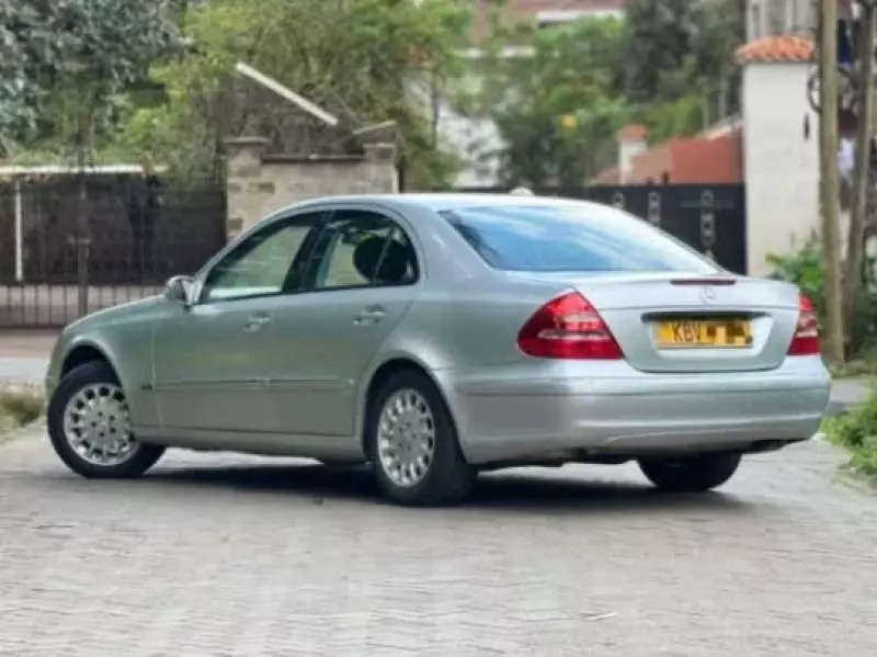 Mercedes-Benz E 200   - 2006