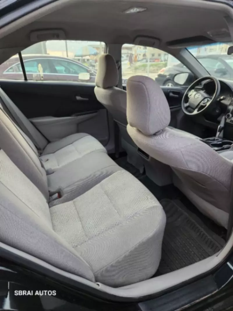Toyota Camry   - 2014