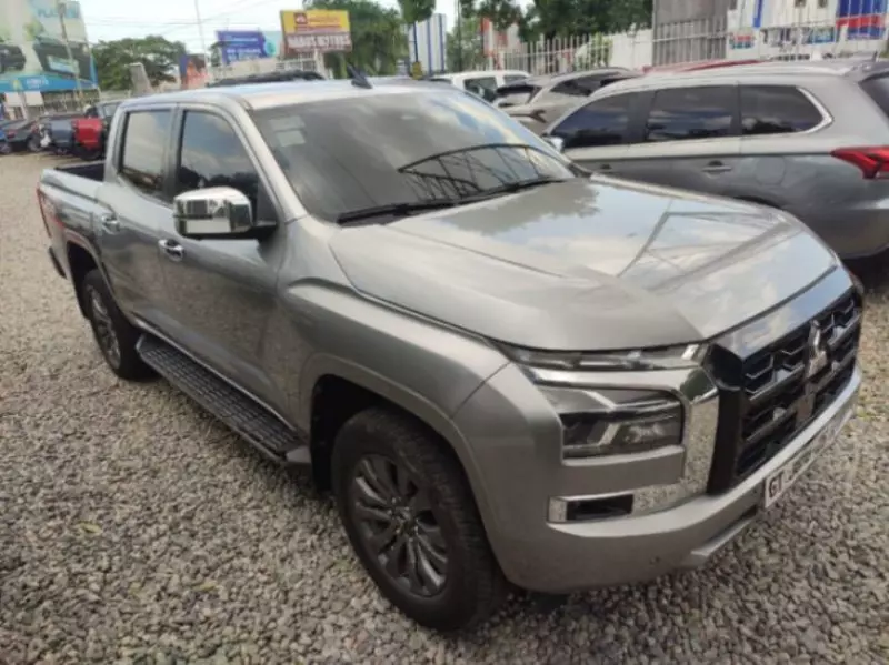 Mitsubishi L200   - 2025