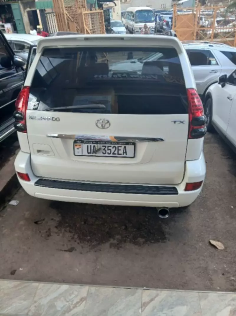 Toyota Prado   - 2015