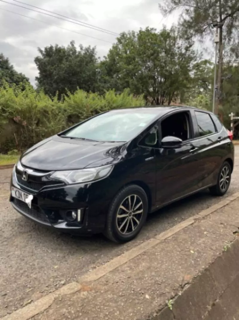 Honda Fit   - 2016