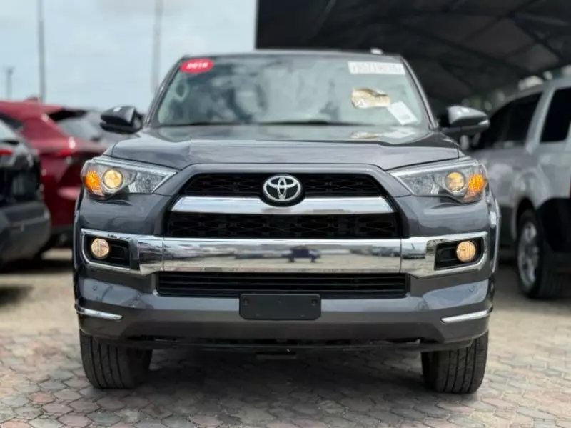 TOYOTA 4-Runner   - 2018