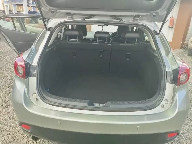 Mazda 3 - 2015