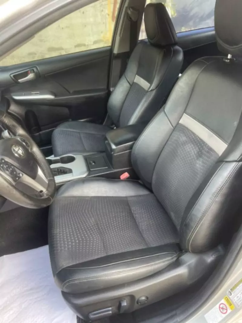 Toyota Camry   - 2014