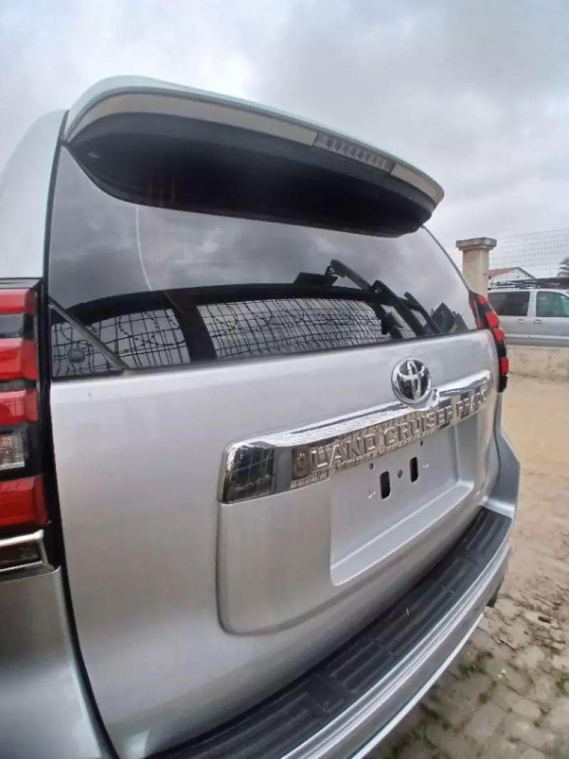 TOYOTA Landcruiser Prado   - 2018