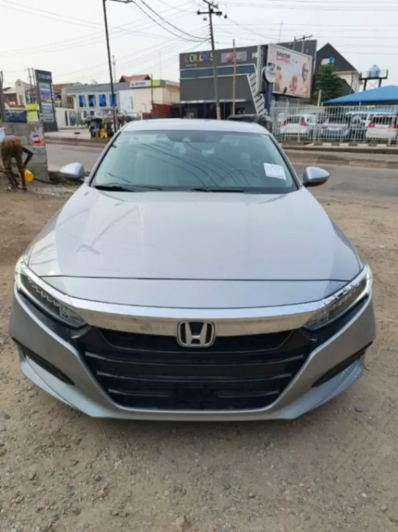 Honda Accord   - 2020
