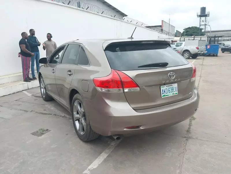 Toyota Venza   - 2010
