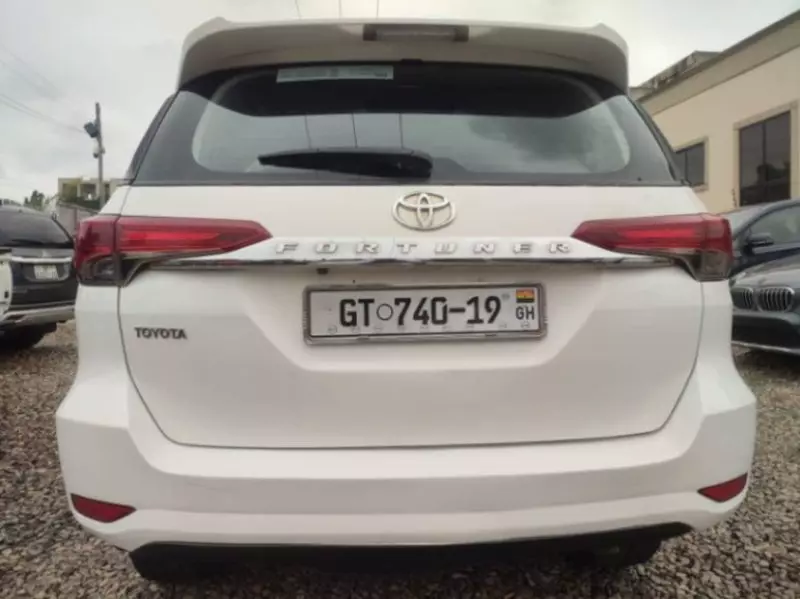 TOYOTA Fortuner   - 2019