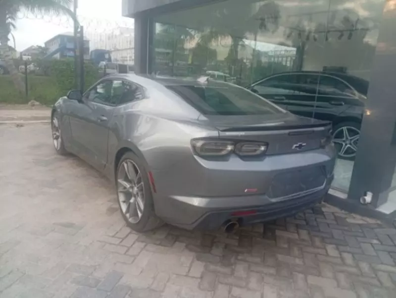 Chevrolet Camaro   - 2020