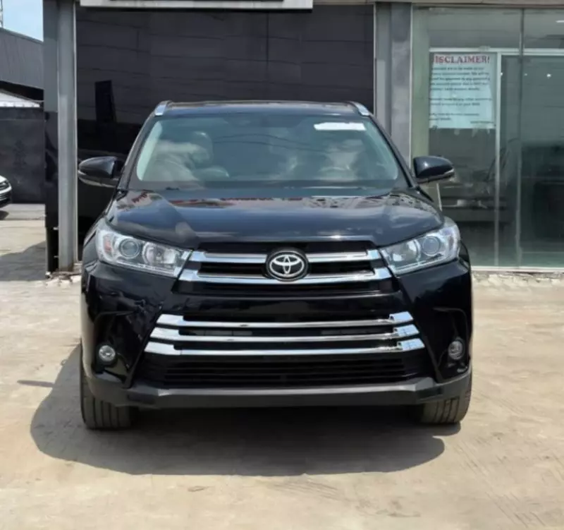 Toyota Highlander   - 2015
