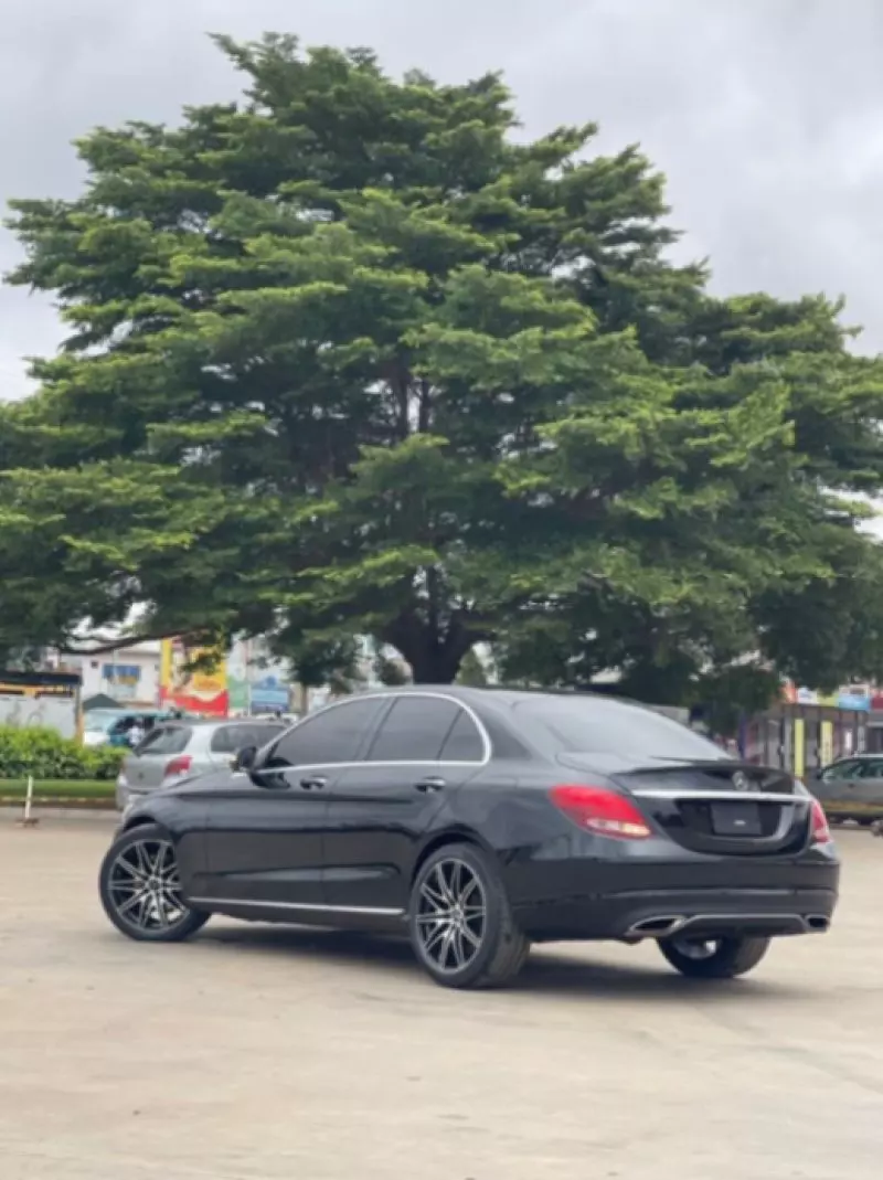Mercedes-Benz C 300   - 2016