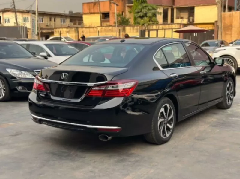 Honda Accord   - 2014