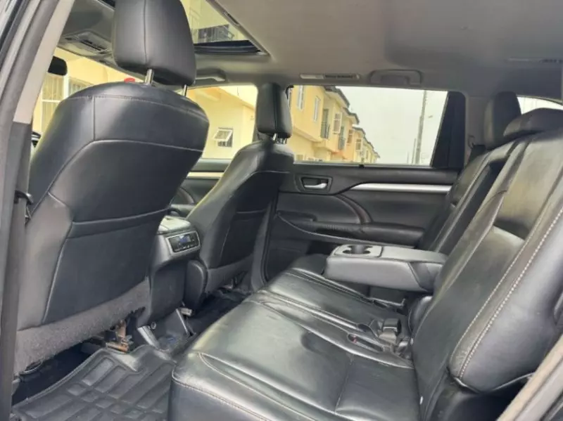 Toyota Highlander - 2014