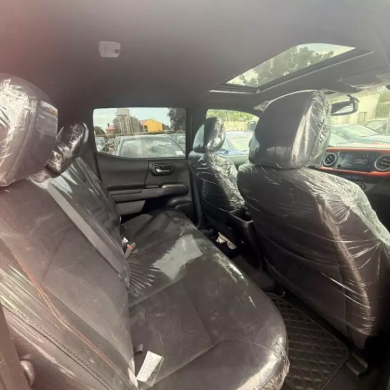 TOYOTA Tacoma   - 2016