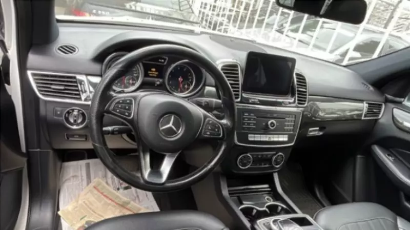 Mercedes-Benz GLE-Class   - 2017