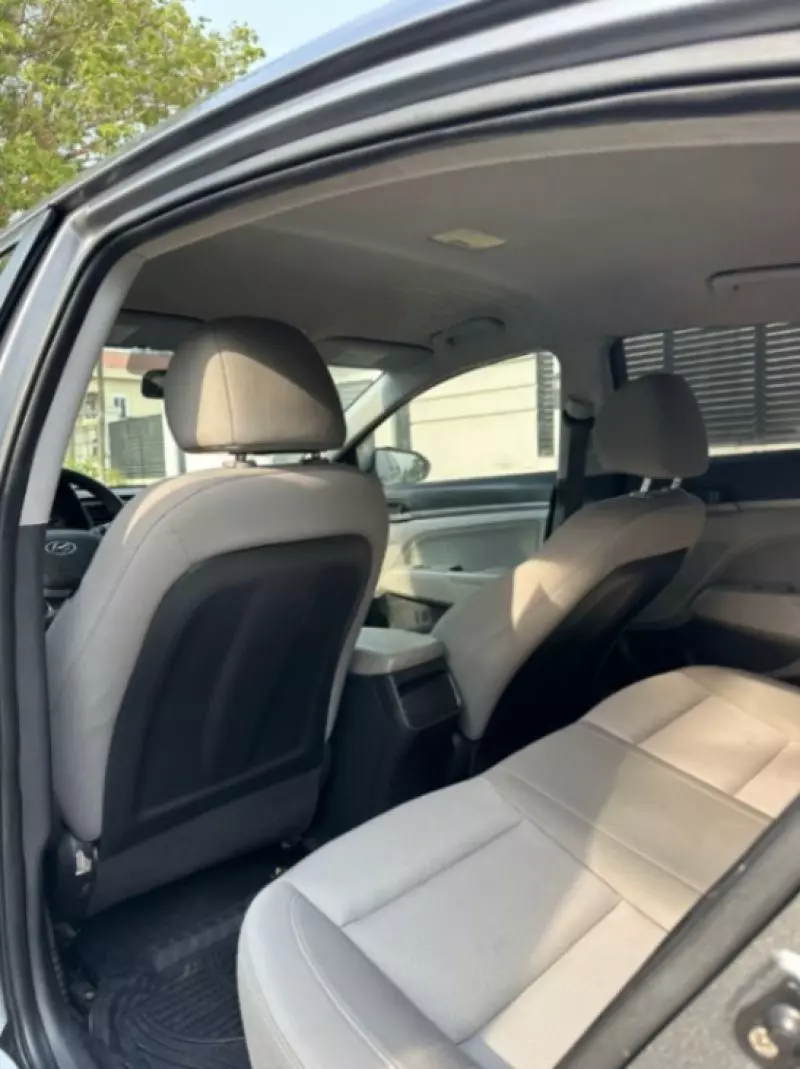 Hyundai Elantra   - 2017